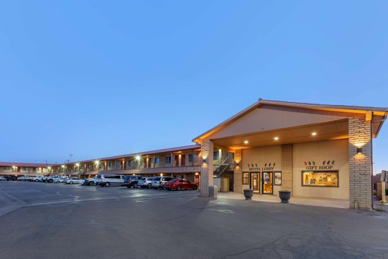 Best Western Canyon De Chelly Inn Chinle Extérieur photo