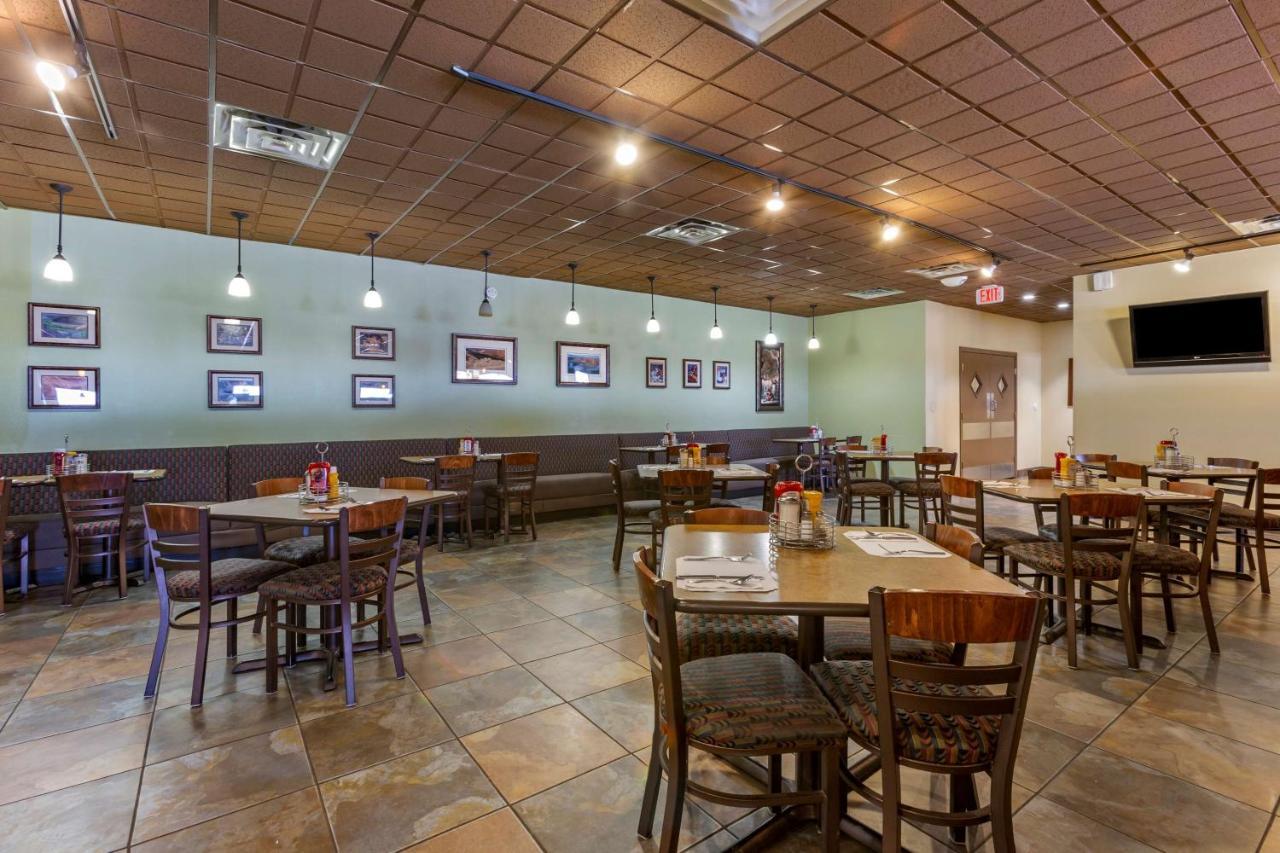 Best Western Canyon De Chelly Inn Chinle Extérieur photo
